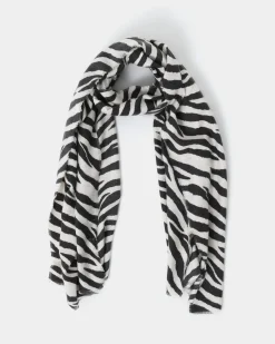 Ashly Scarf