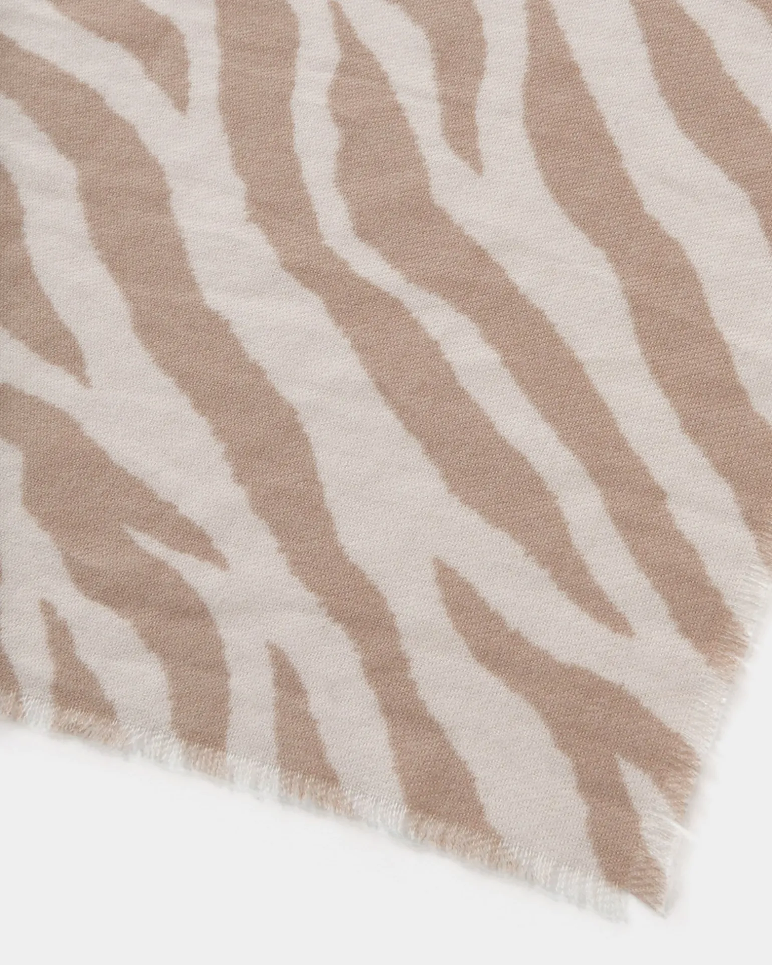 Ashly Scarf