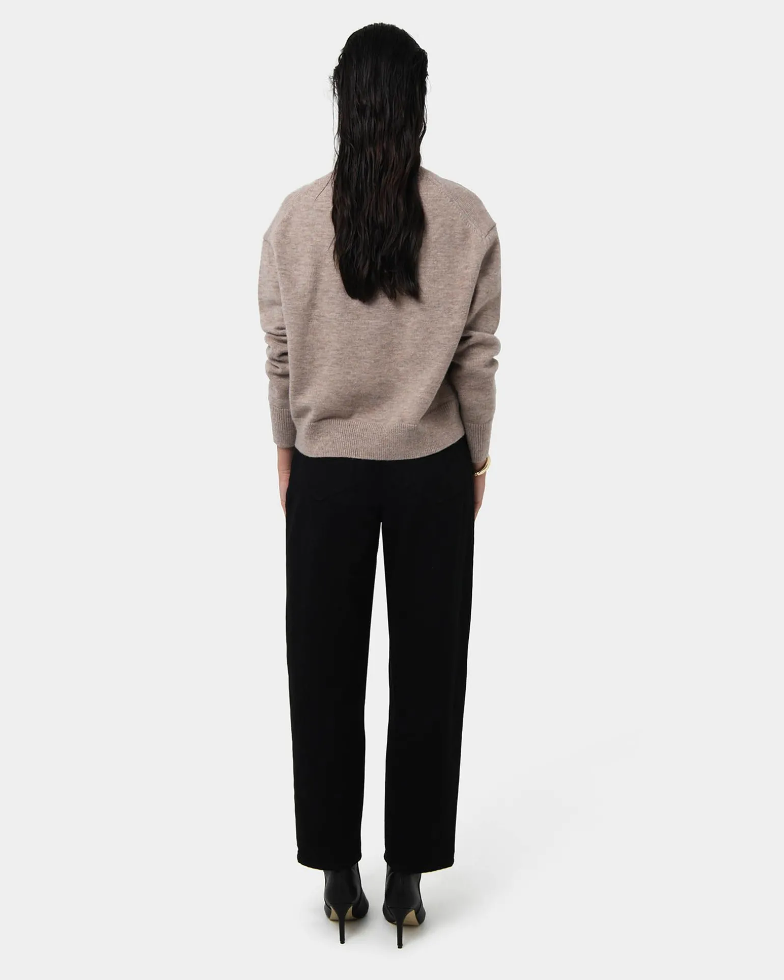 Joyli Round Neck Knit
