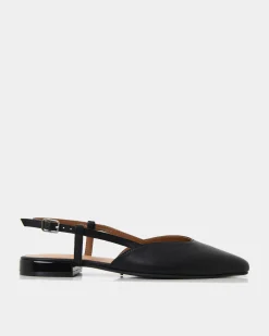 Liyana Leather Flat