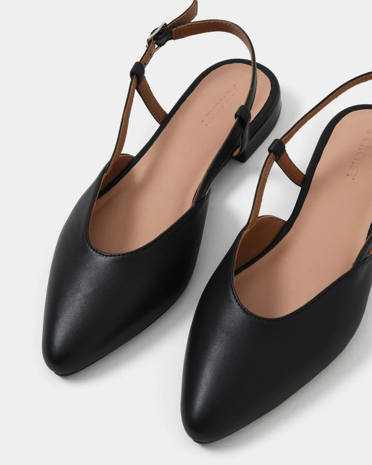 Liyana Leather Flat