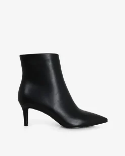 Luxie Pointed Ankle Boots