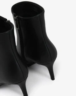 Luxie Pointed Ankle Boots