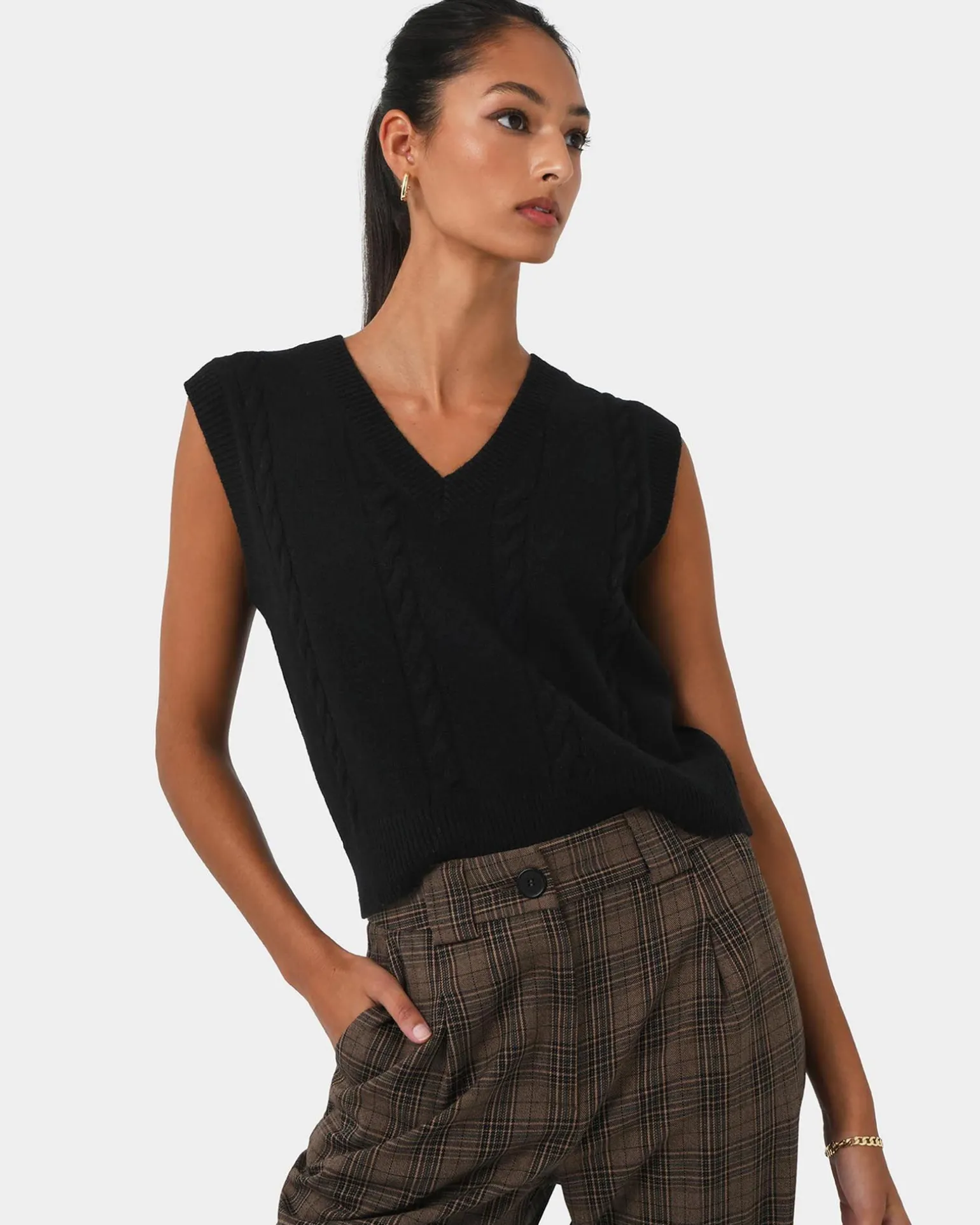 Rulia V-neck Knit Vest