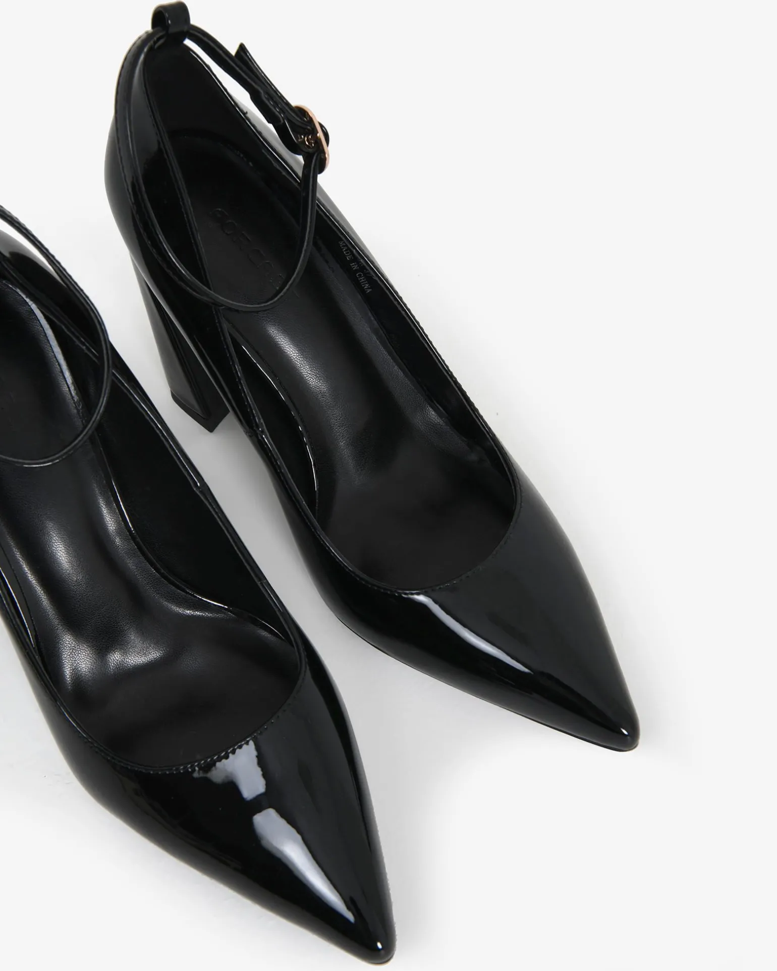 Vera Block Heel Point
